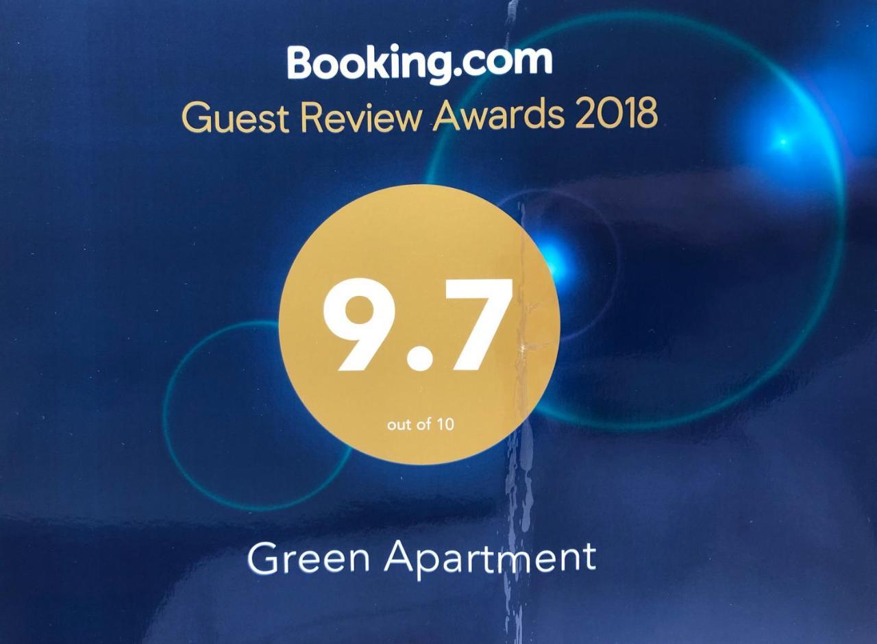 New Green Apartment Studio 1 Bukares Bagian luar foto